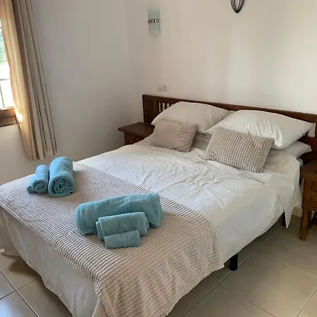 A Lovely Two Bedroom On Villotel Complex. Vila